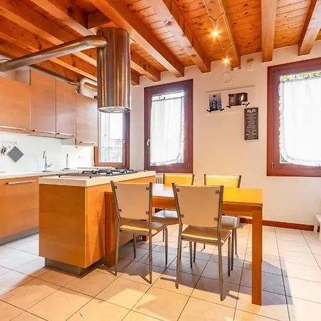 Guesthost - Space & Comfort Ideal Retreat Mestre Appartement Venise